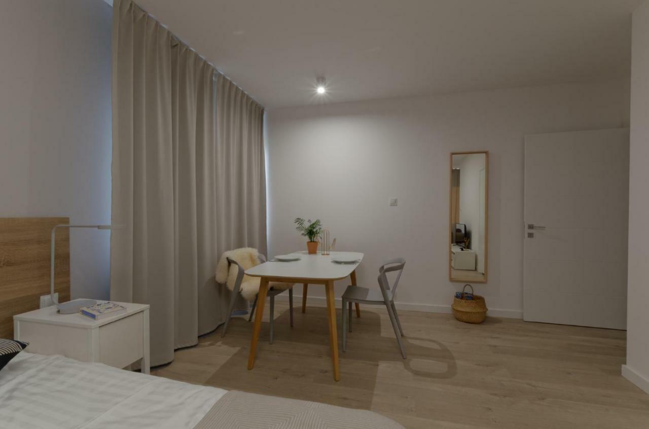 Apple Green Apartments Πόζναν Εξωτερικό φωτογραφία
